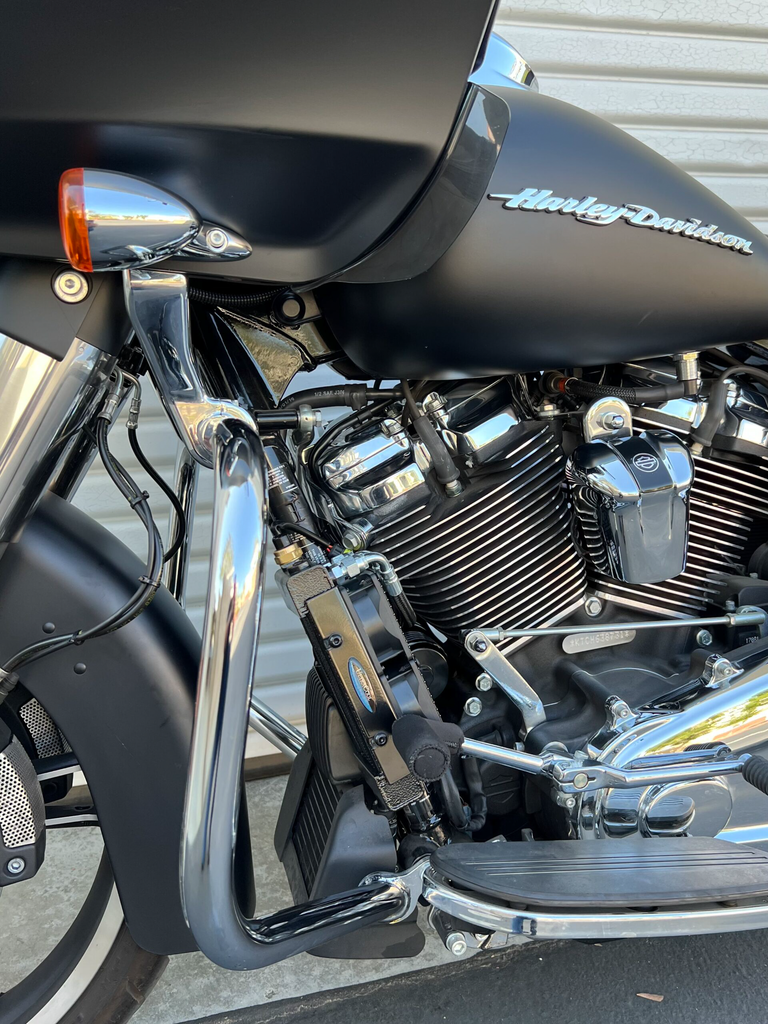 M8 Naked Oil Cooler